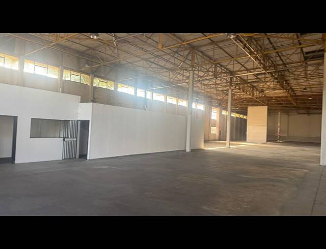 2,737M² WAREHOUSE TO LET IN HERMANSTAD